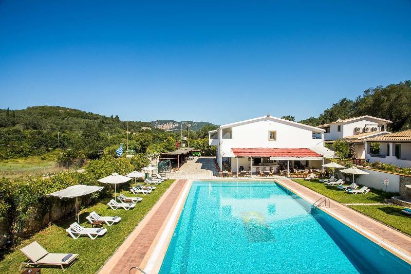 Paradise Inn Liapades Corfu Extérieur photo